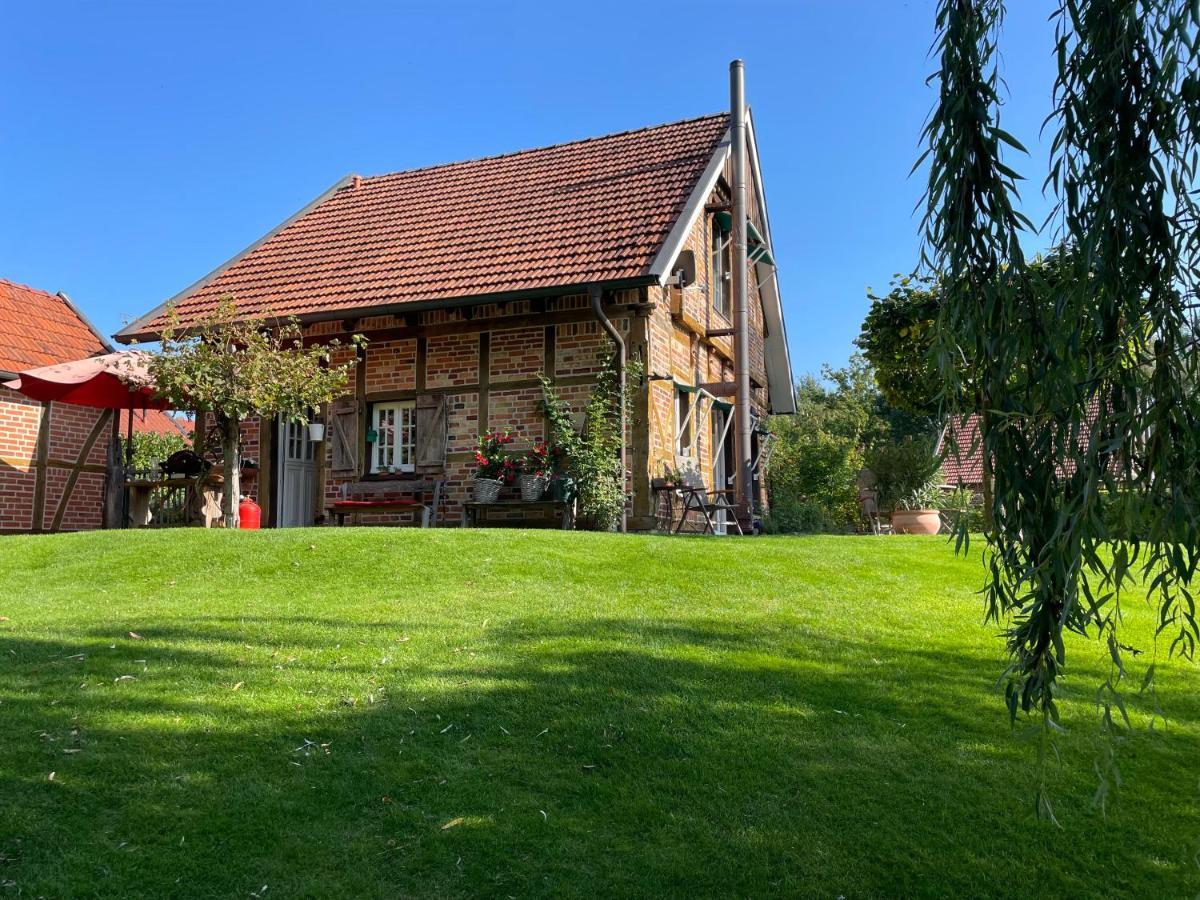 Gemuetliches Fachwerkhaus Am See Mit Kamin Warendorf Exterior photo
