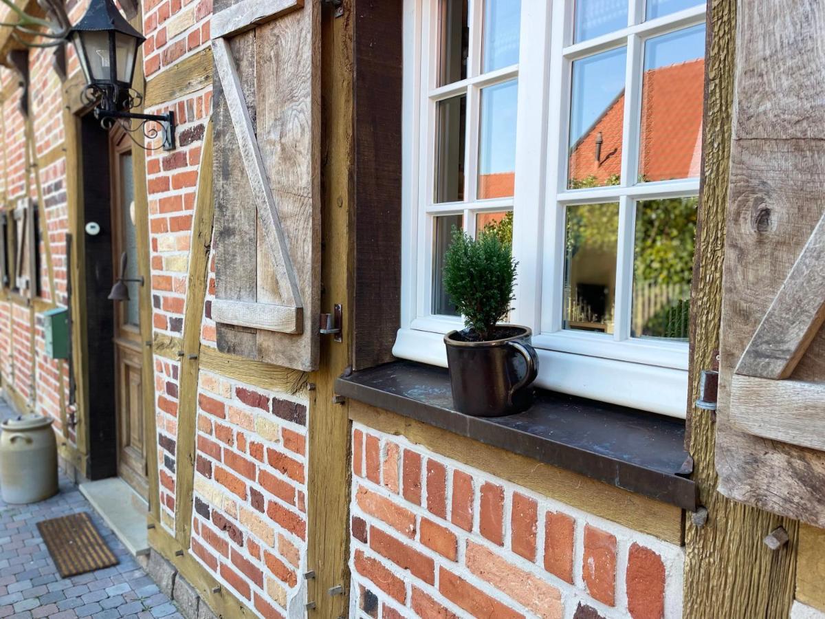 Gemuetliches Fachwerkhaus Am See Mit Kamin Warendorf Exterior photo